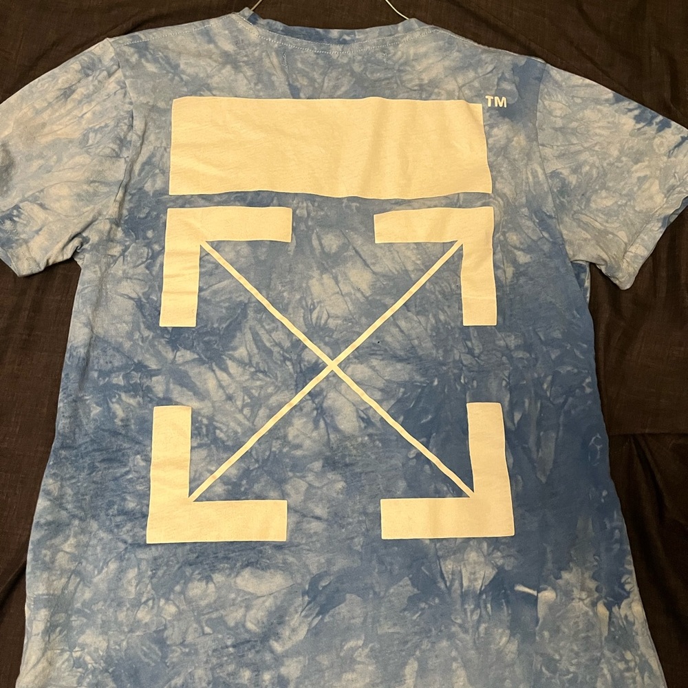 Off white TShirt